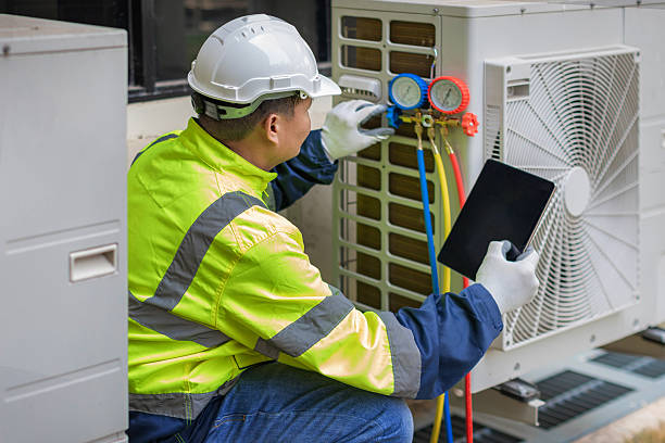 Professional Hvac technician working in Tecumseh, OK
